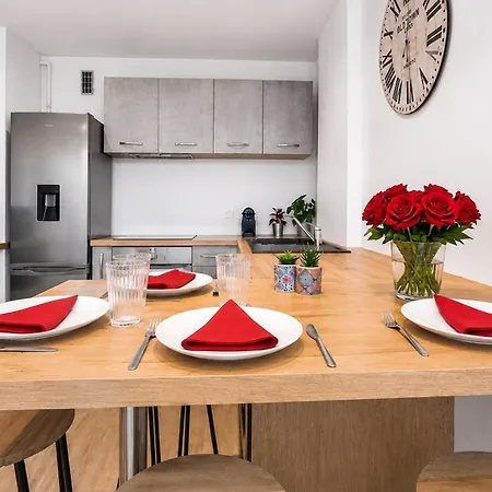 Appartement T2 Lumineux&moderne Proche Centre *